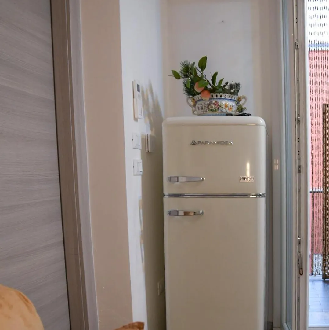 Fiora 7 House Apartment Bologna Italy